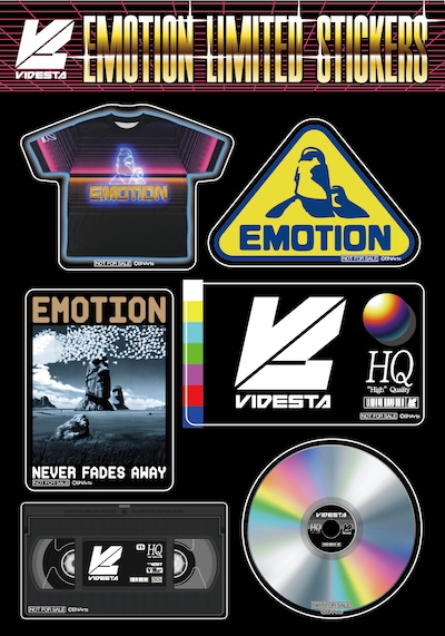 「VIDESTA POP UP STORE」で3000円以上の買い物をした人に配布される「EMOTIONモアイステッカー」。(c)BANDAI NAMCO Arts Inc.