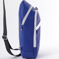 「ARIAカンパニー モデル ボディバッグ」