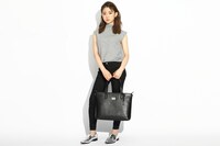 「幻影旅団モデル トートバッグ」使用イメージ