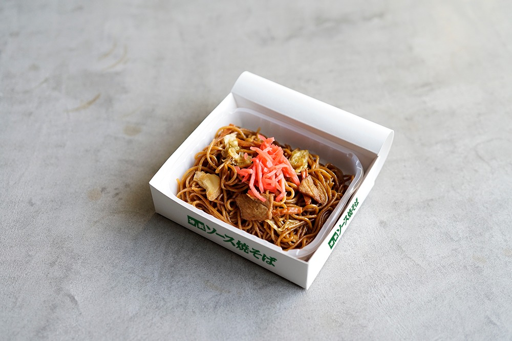 「3人で食べた豪華なディナー」の焼きそば。