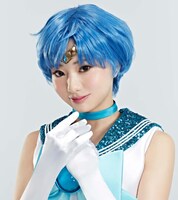 セーラーマーキュリー／水野亜美役の林祐衣（Wキャスト）。