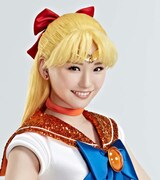 セーラーヴィーナス／愛野美奈子役の中西裕胡（Wキャスト）。