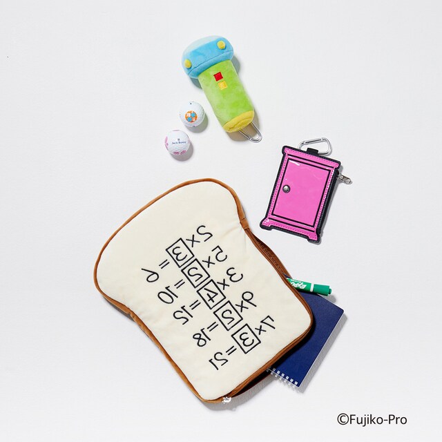 上から「スモールライトポーチ」「どこでもドアポーチ」「アンキパンクラッチバッグ」。