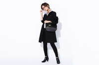 「ペルソナ4」をイメージしたアイテムの着用イメージ。