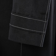 「主人公モデル コート」