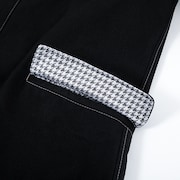 「主人公モデル コート」