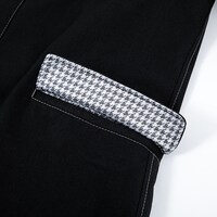 「主人公モデル コート」