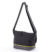 「主人公モデル メッセンジャーバッグ」