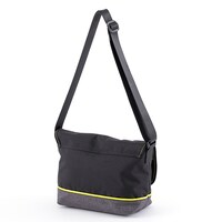 「主人公モデル メッセンジャーバッグ」