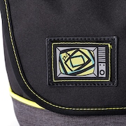 「主人公モデル メッセンジャーバッグ」