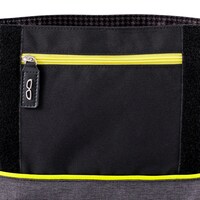 「主人公モデル メッセンジャーバッグ」