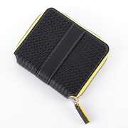 「主人公モデル 財布」