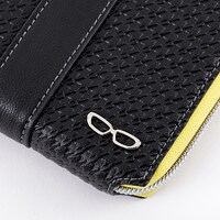 「主人公モデル 財布」