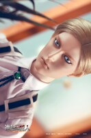 エルヴィン・スミスのキャストドール。