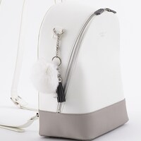 中島敦モデルのバッグ。