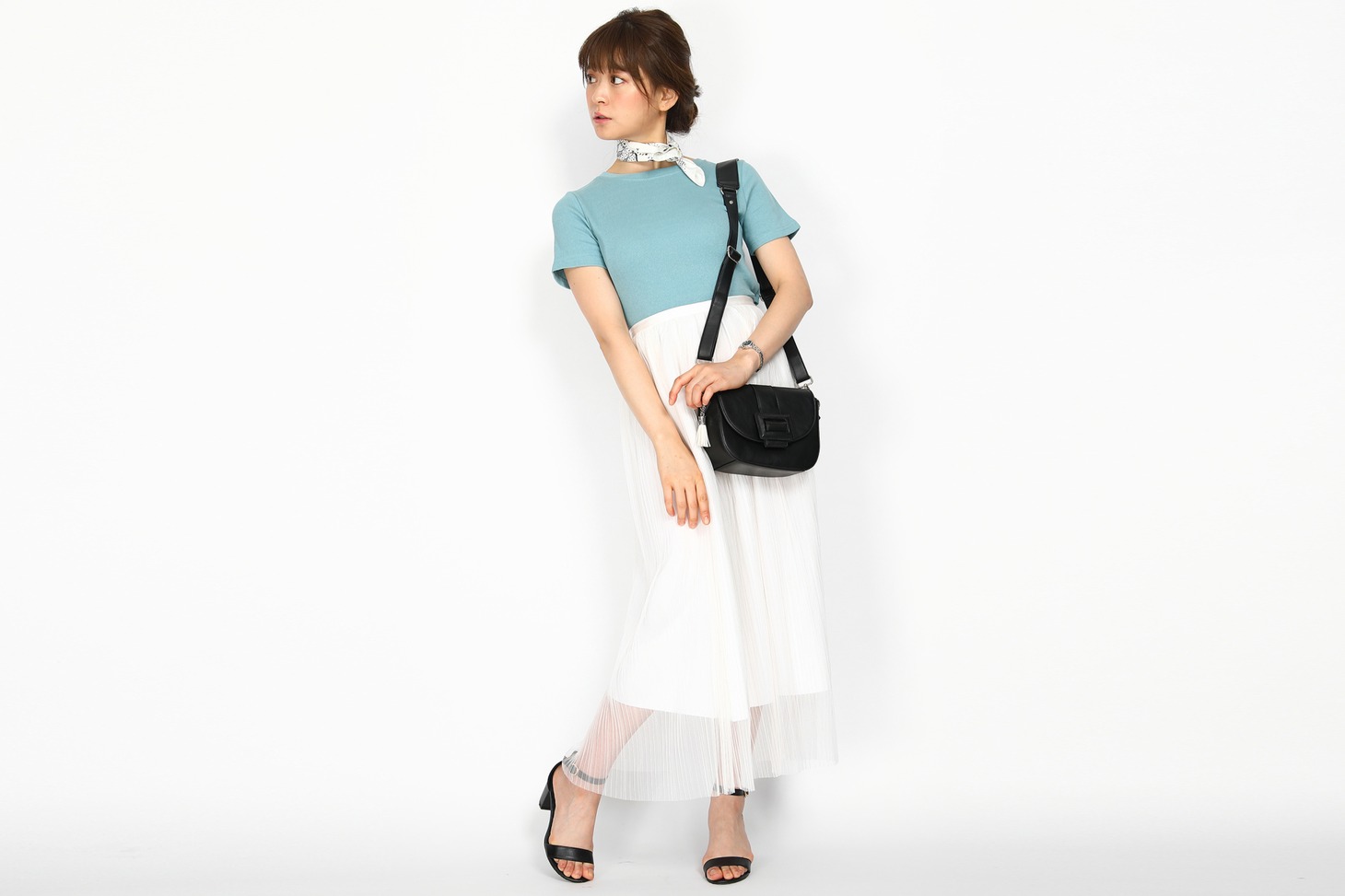 芥川龍之介モデルのバッグの使用イメージ。