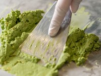 ROLL ICE CREAM FACTORYで提供されるアイスクリームの調理イメージ。