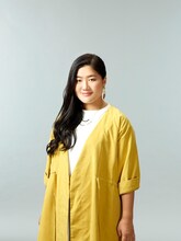 よしこ扮する周防ひろ美。