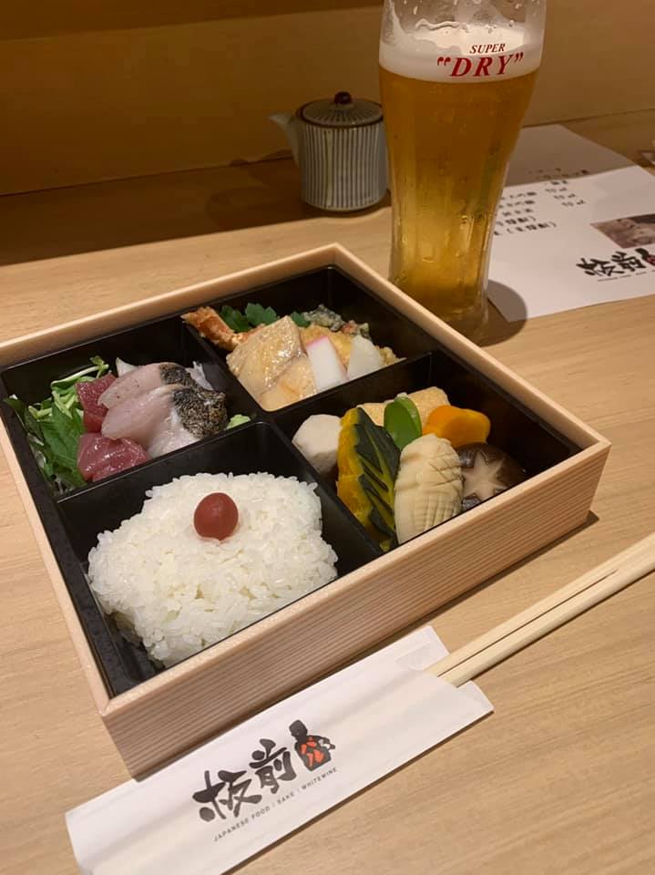 「松花堂弁当」