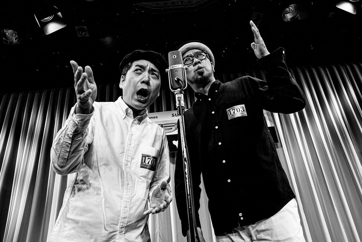 マンガ家の長田悠幸（右）とコンビ「漫画家」を結成し、「M-1グランプリ2018」に出場する森田まさのり（左）。（撮影：タカハシアキラ）