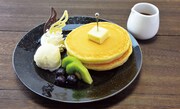 「フィンとアクセスのハピネスホットケーキ」