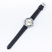 安室透モデルの腕時計。