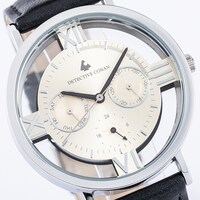 安室透モデルの腕時計。