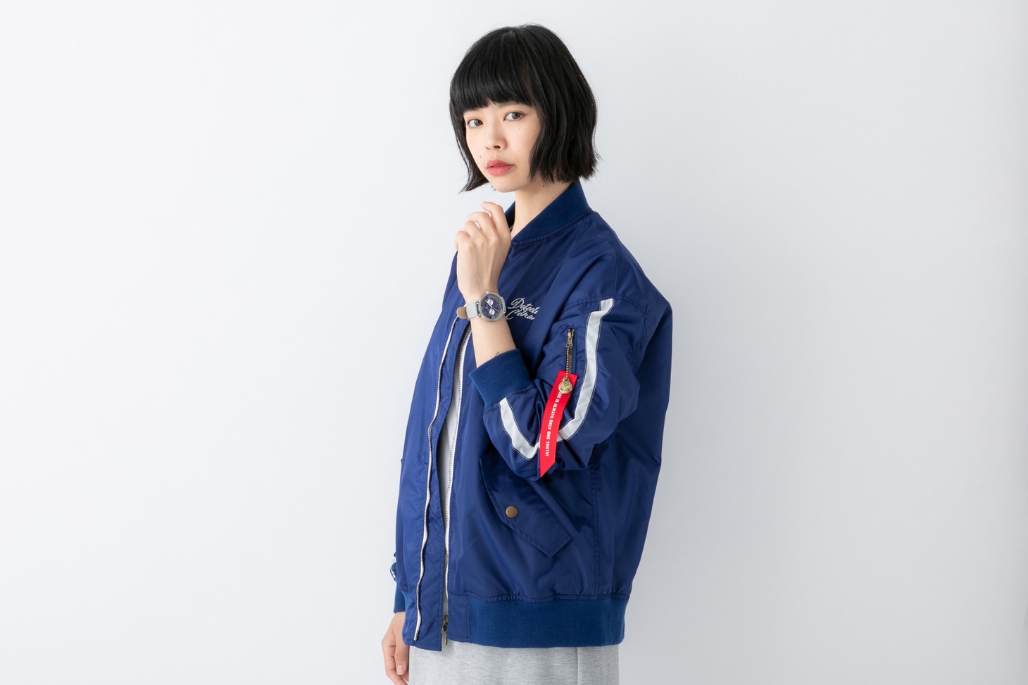 江戸川コナンモデルの腕時計使用イメージ。