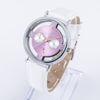 灰原哀モデルの腕時計。