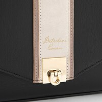 安室透モデルのバッグ。