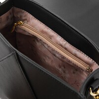 安室透モデルのバッグ。