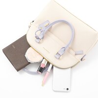 灰原哀モデルのバッグ。