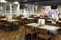 「TVアニメ『フルーツバスケット』×アニメイトカフェ」店内の様子。