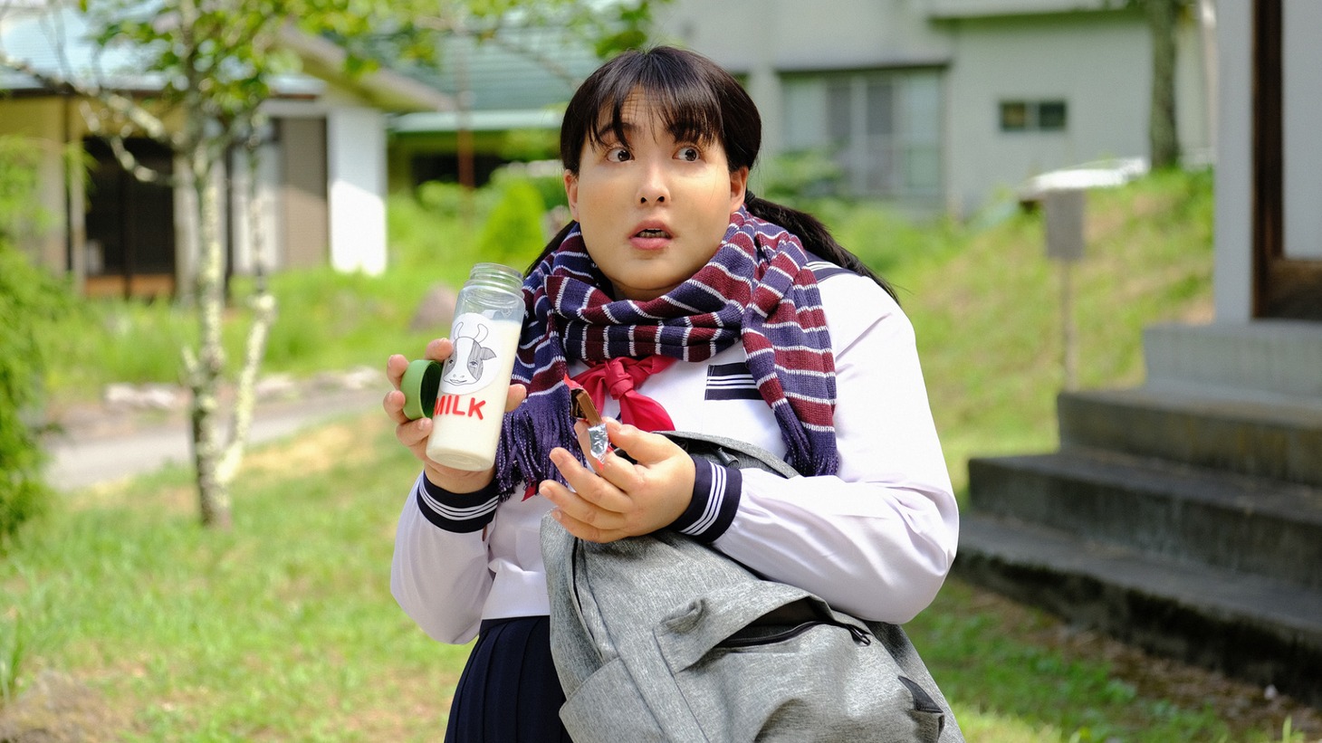 映画「どすこい！すけひら」予告編より。