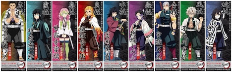 柱のB1半裁サイズポスター。