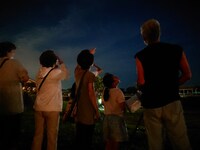 秋の星空を観察するイベント「公園で星を見よう」のイメージ。