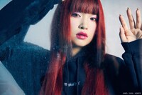 「劇場版 魔法少女まどか☆マギカ Magical Girl Hoodie」の着用例。