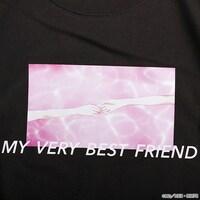 「劇場版 魔法少女まどか☆マギカ MY VERY BEST FRIEND TEE」