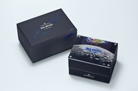 「OCW-G2000SB-2AJR」のパッケージ。