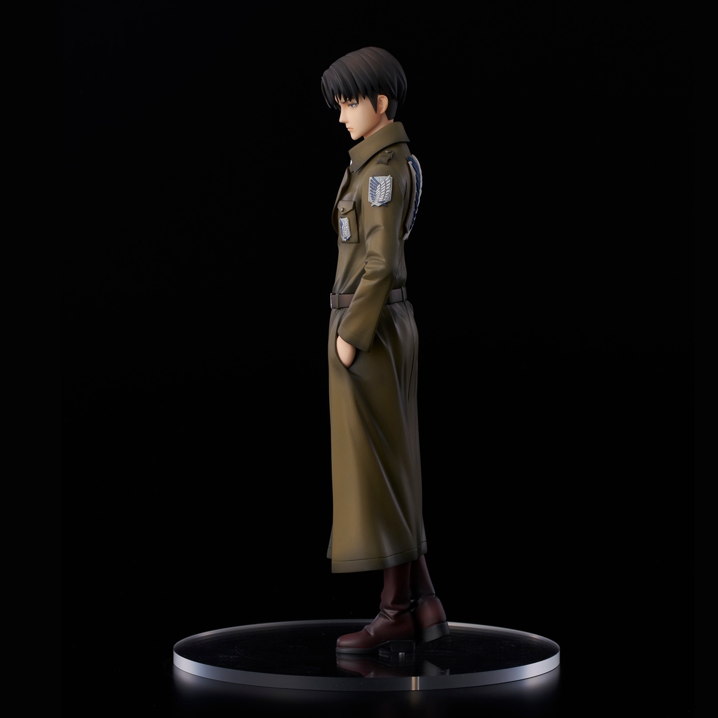 「進撃の巨人 リヴァイ coat style」