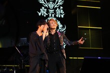 夢野幻太郎役の斉藤壮馬と伊弉冉一二三役の木島隆一。