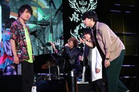 Fling Posseと麻天狼。