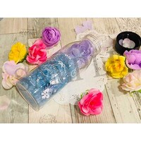 みあとヘインの名前が入ったクリアボトル。