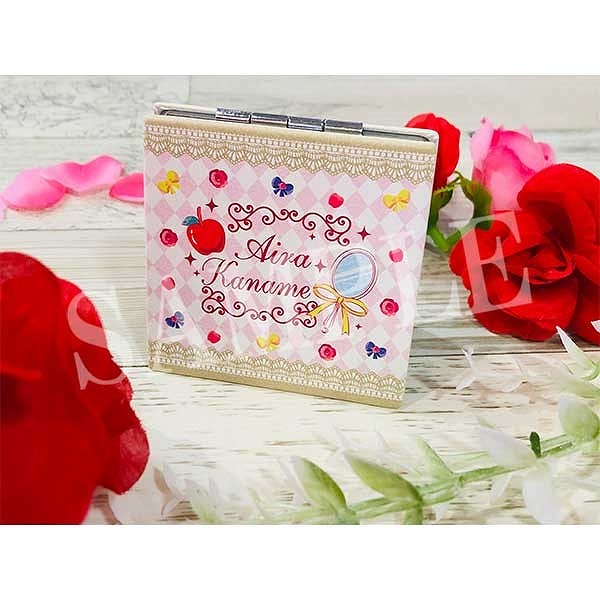 コンパクトミラーの裏面。