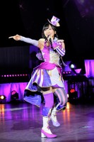 紫藤める役の森嶋優花。