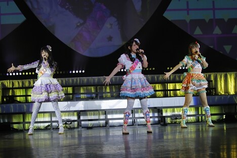 マイ☆ドリーム。左から幸多みちる役の山田唯菜、夢川ゆい役の伊達朱里紗、虹色にの役の大地葉。