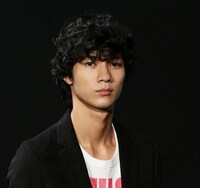 ハヤシ役の清原翔。