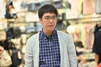 小木博明扮する北河弘章。(c)TBS