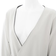 日本モデルのアウター。