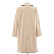 ロシアモデルのアウター。